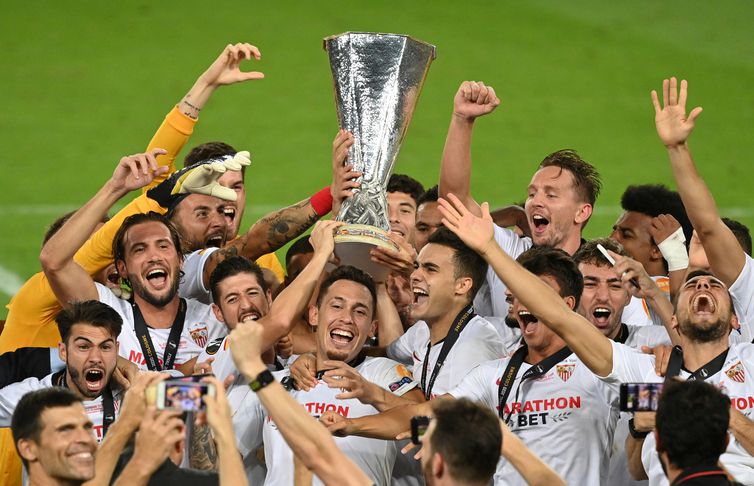 Sevilla lần thứ 7 vô địch Europa League 1 Sevilla lần thứ 7 vô địch Europa League